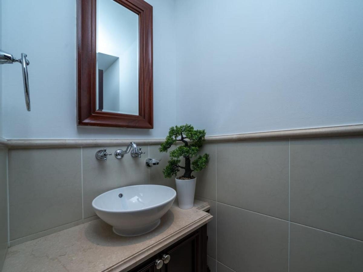 Modern Old Town 1 Bed With Garden View * Dubai