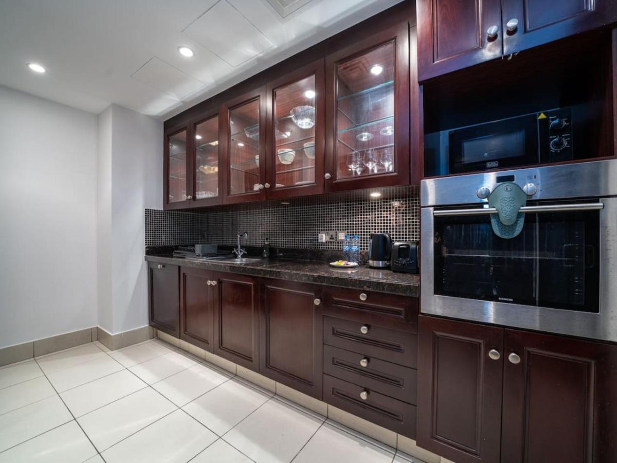 Modern Old Town 1 Bed With Garden View Dubai