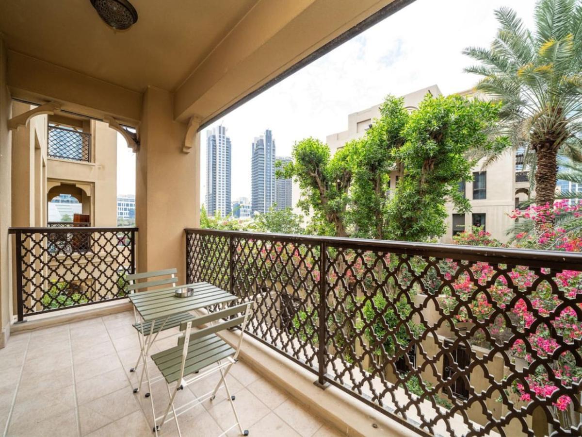 Modern Old Town 1 Bed With Garden View Apartment Dubai
